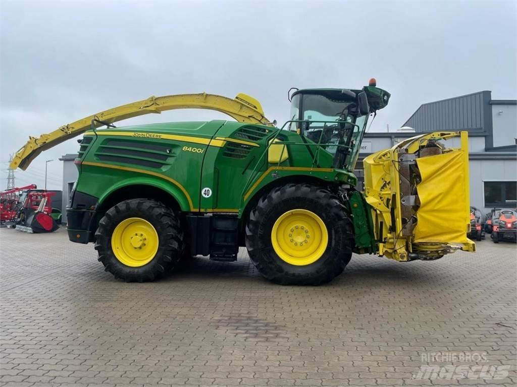 John Deere 8400 i Trince semoventi