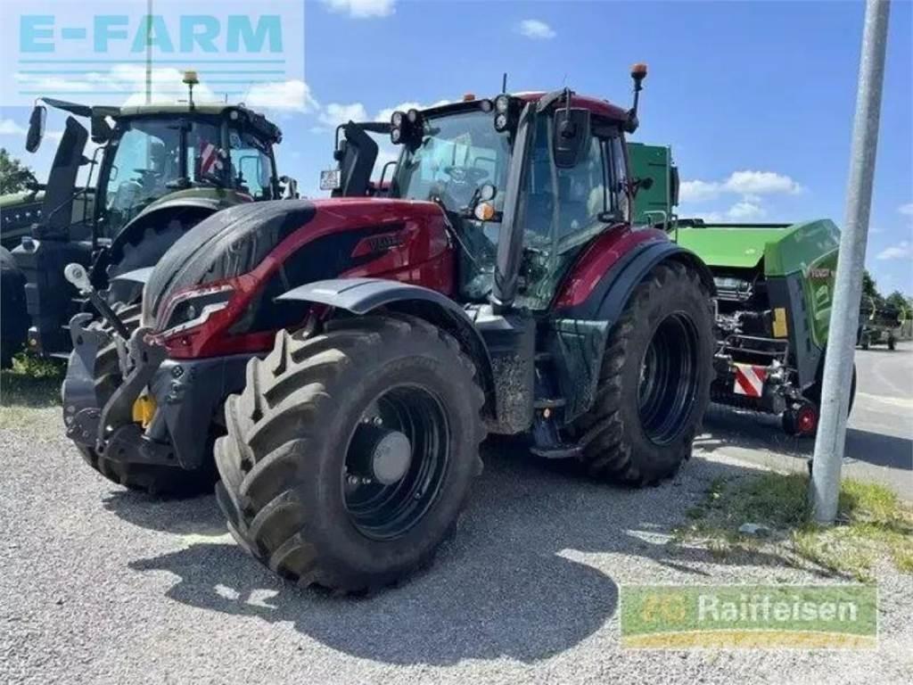 Valtra t 235 Trattori