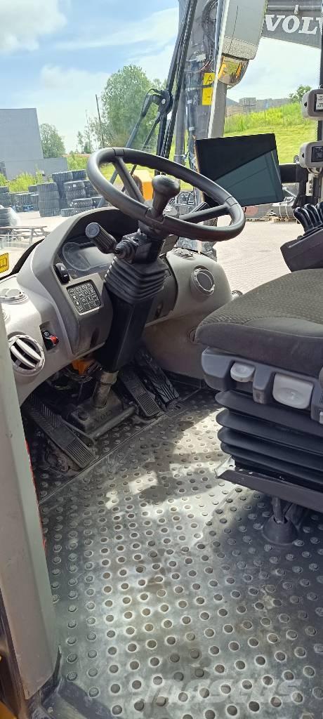 Volvo L110H Pale gommate