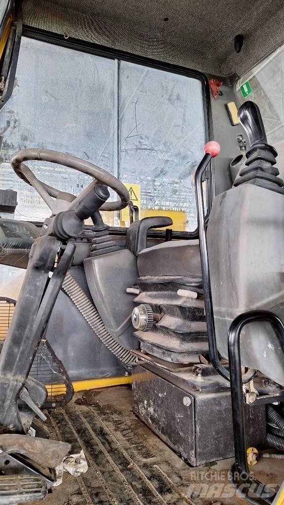 Komatsu PW 110 Escavatori gommati