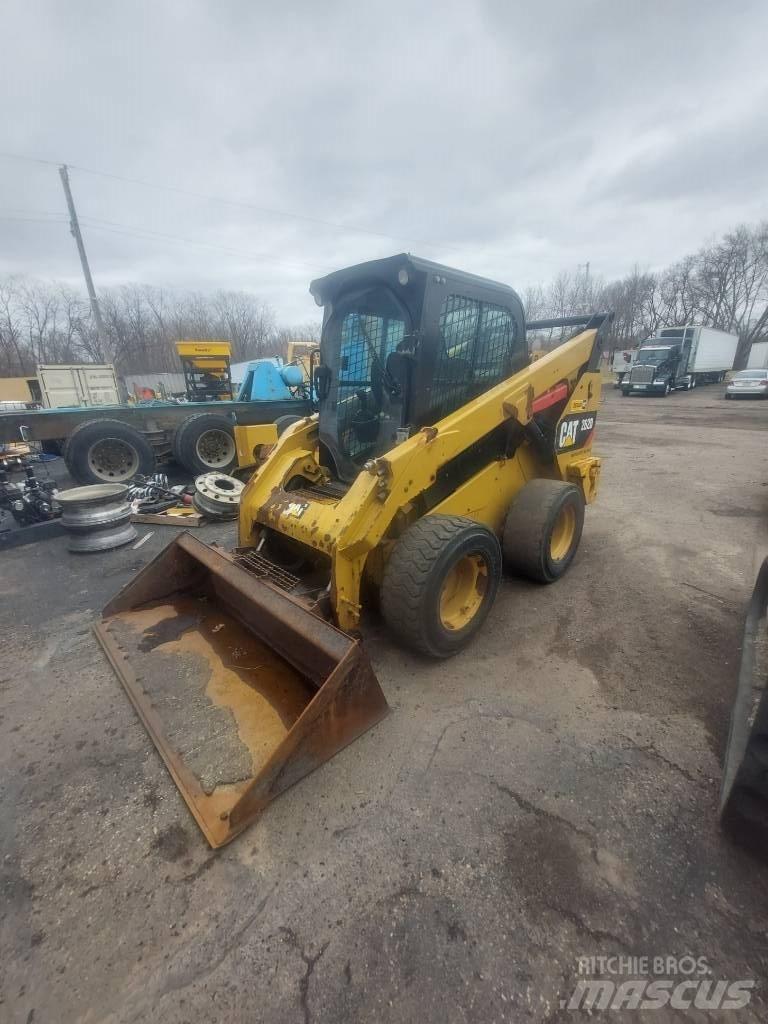 CAT 262D Mini Pale Gommate