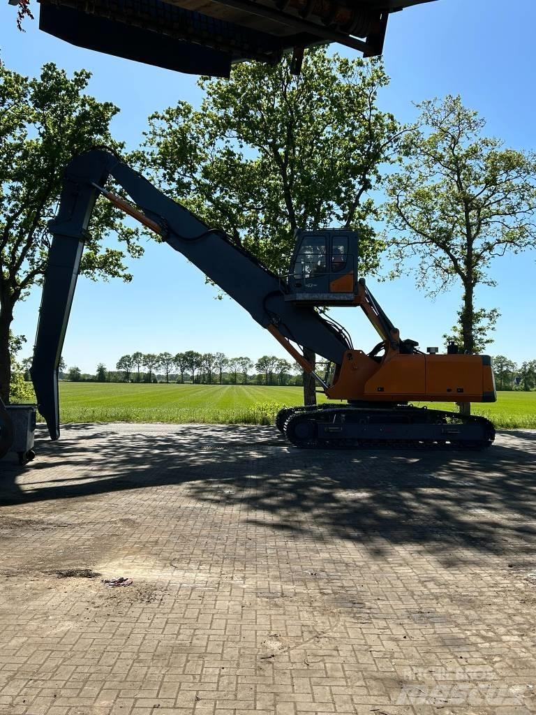 Sennebogen 835 R Movimentazione rifiuti