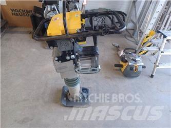 Wacker Neuson AS50 Vibrocostipatore verticale