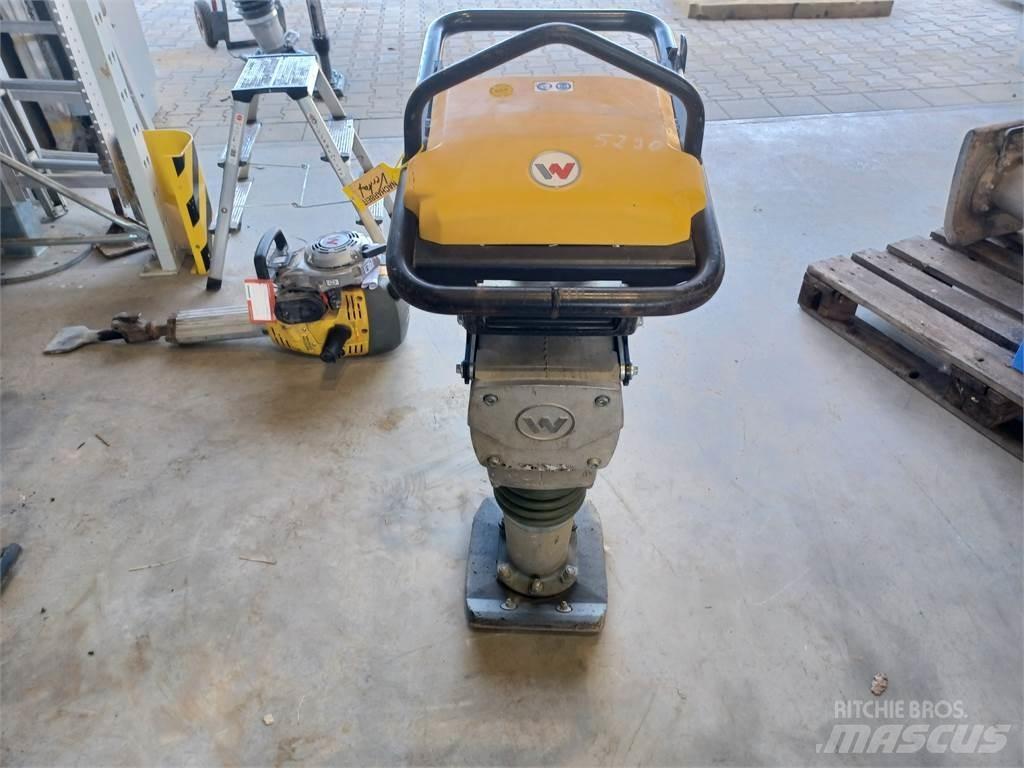 Wacker Neuson AS50 Vibrocostipatore verticale