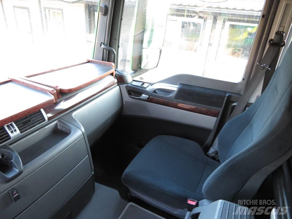 MAN 33.480 Camion trasporto legname