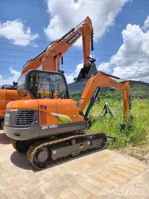 Doosan DX 60E Escavatori medi 7t - 12t