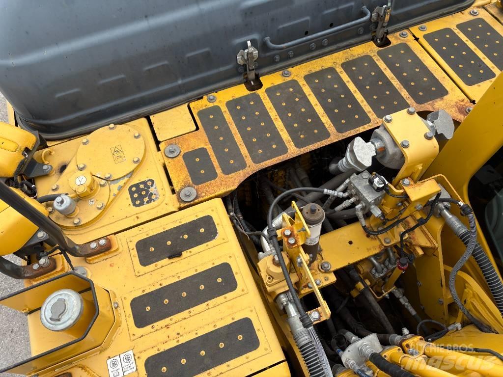 Komatsu PC210LC-10 Escavatori cingolati