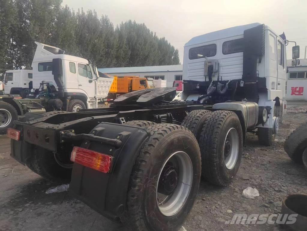 Shacman F3000 6x4 Motrici e Trattori Stradali