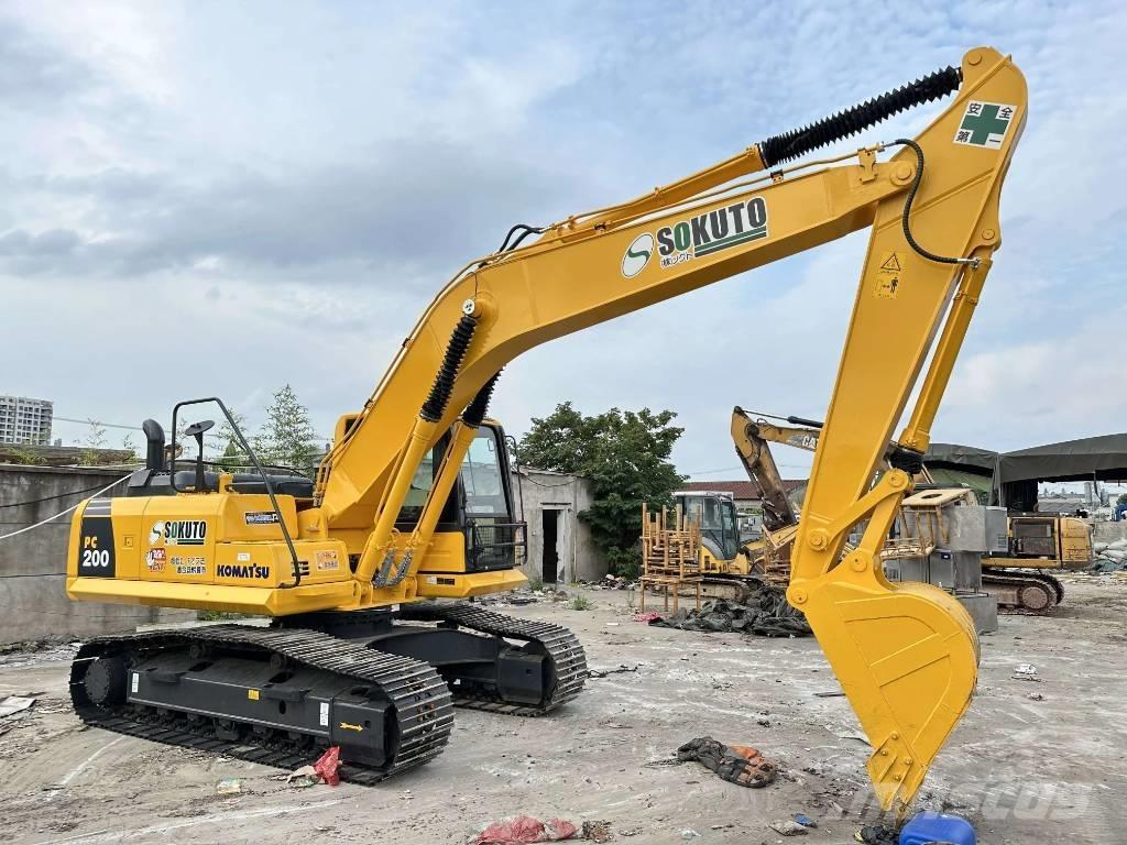 Komatsu PC 200-8 Escavatori cingolati