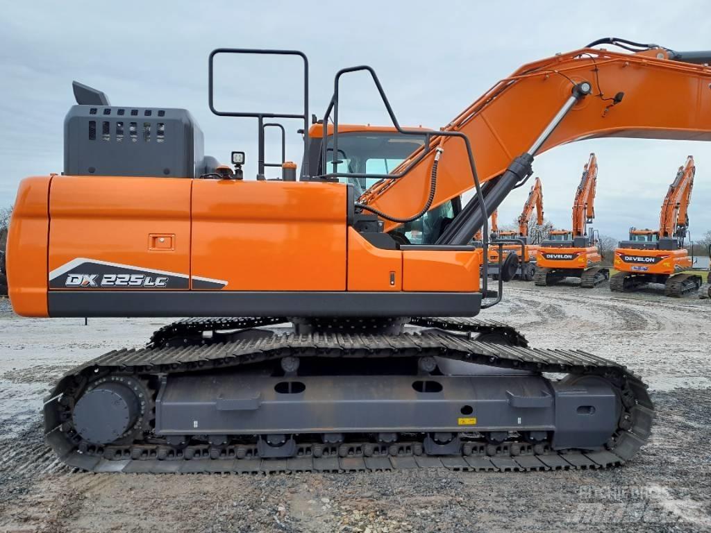 Develon DX 225 LC-7 Escavatori cingolati