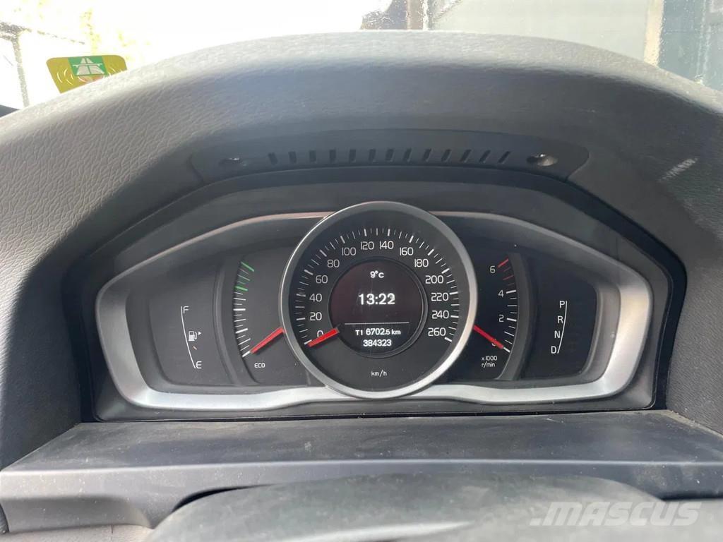 Volvo V60 . Auto