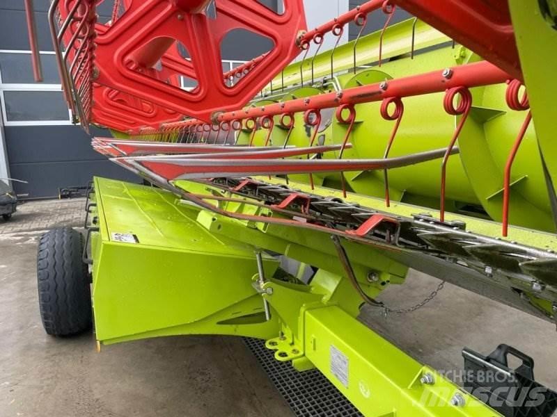 CLAAS Tucano 450 Mietitrebbiatrici