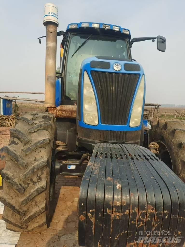 New Holland T8040 Trattori