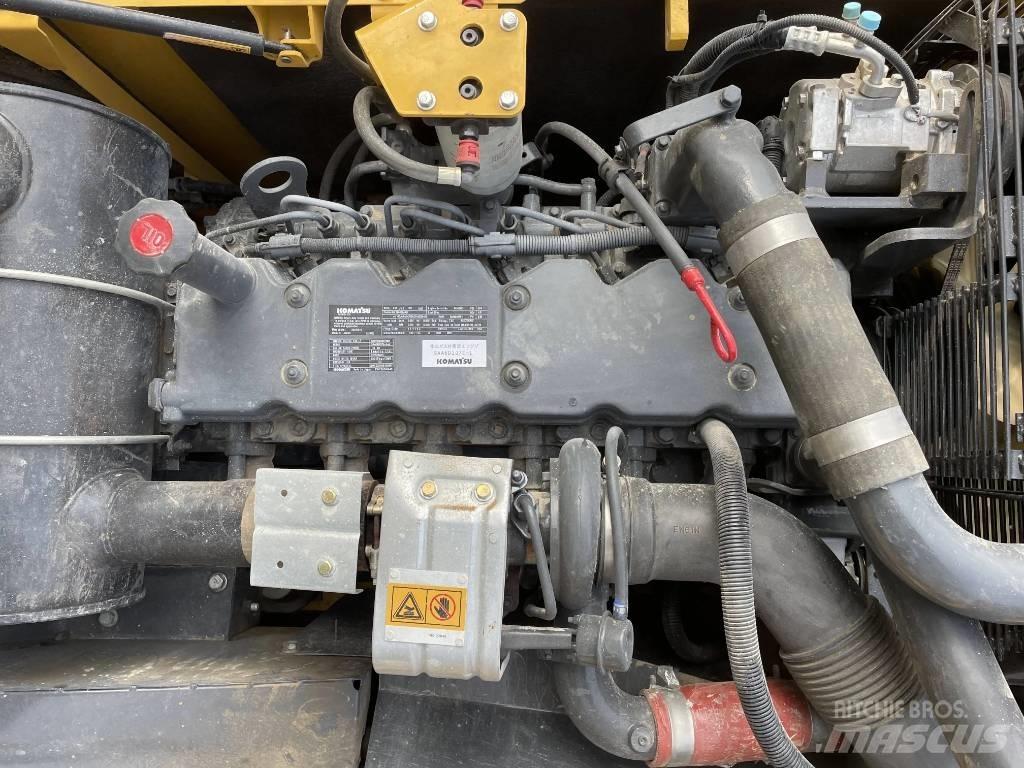 Komatsu PC200-8 Escavatori cingolati