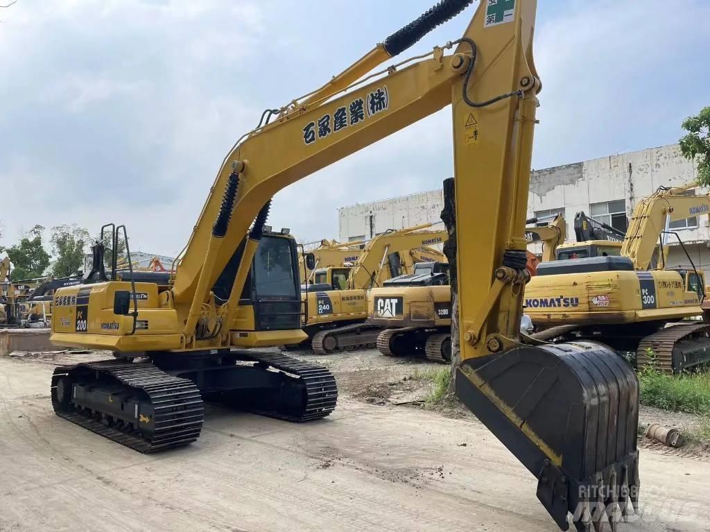Komatsu PC200-8 Escavatori cingolati