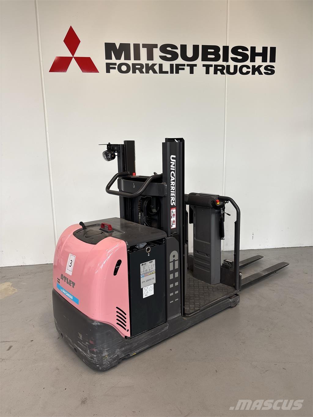 UniCarriers EPL100 Commissionatore basso livello