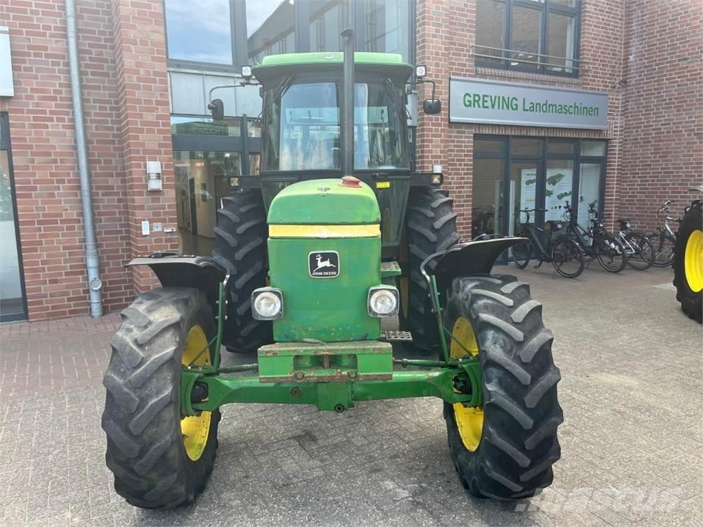 John Deere 3040 Trattori