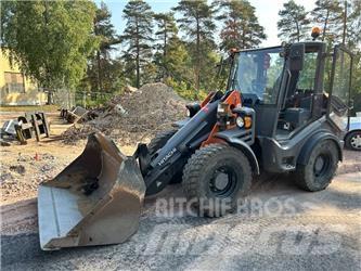 Hitachi ZW 75 Pale gommate