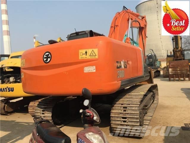 Hitachi ZX 200 Escavatori cingolati