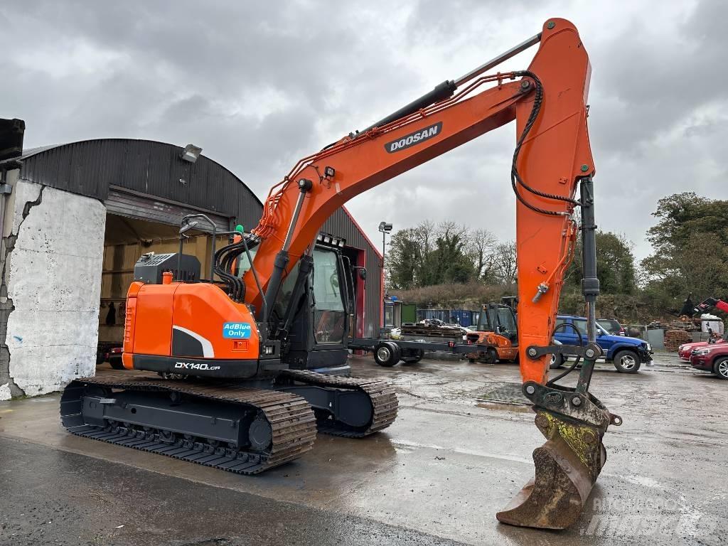 Doosan DX 140 LCR Escavatori cingolati