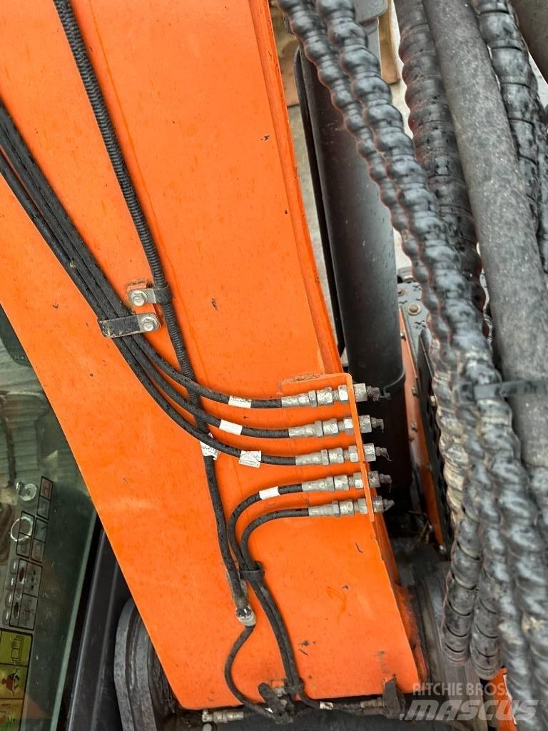 Doosan DX 140 LCR Escavatori cingolati