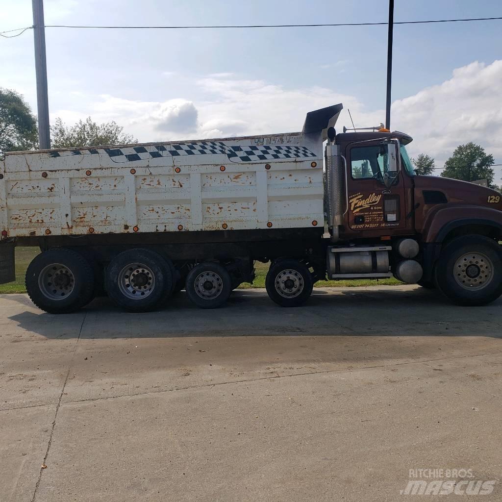 Mack CV 713 Camion ribaltabili