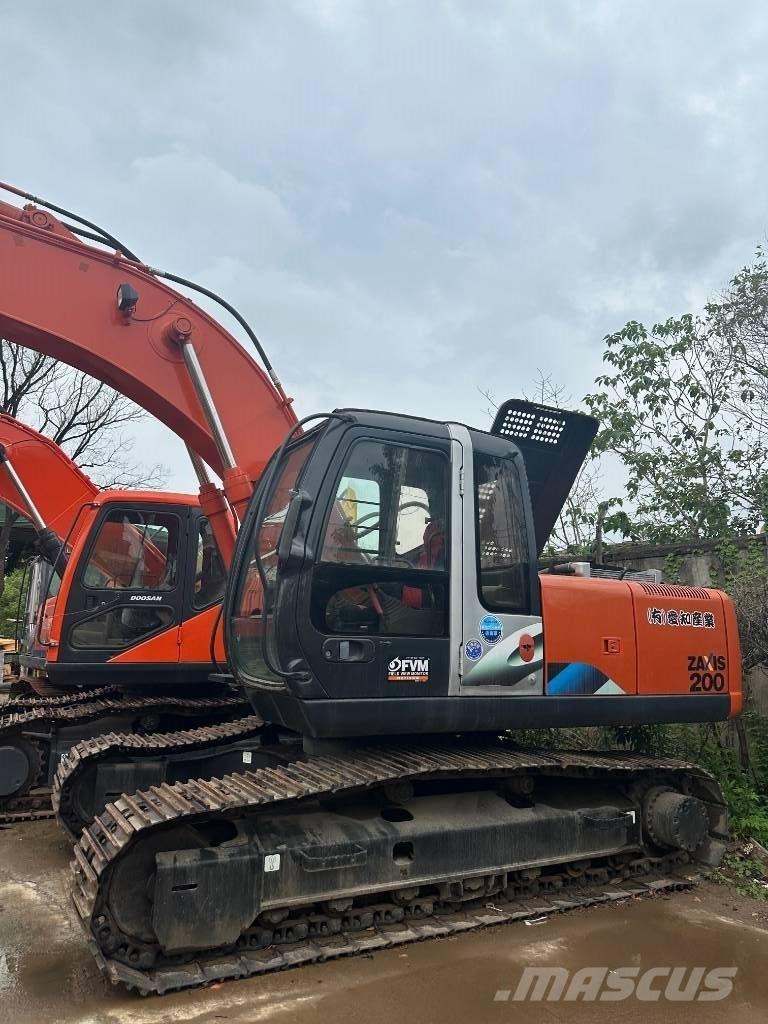 Hitachi ZX 200 Escavatori cingolati