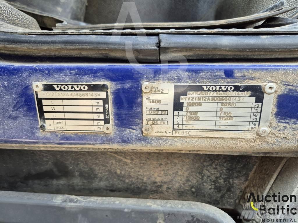Volvo FL240 Camion cassonati