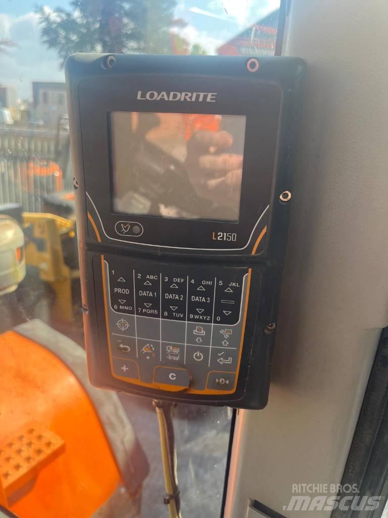 Doosan DL 420-3 Pale gommate