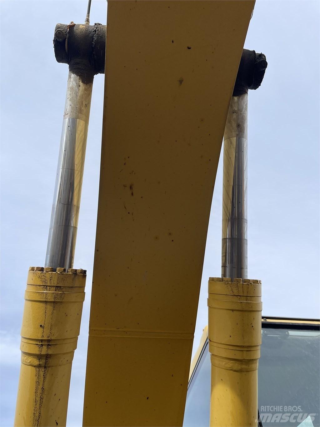 Komatsu PC 200 LC-7 Escavatori cingolati