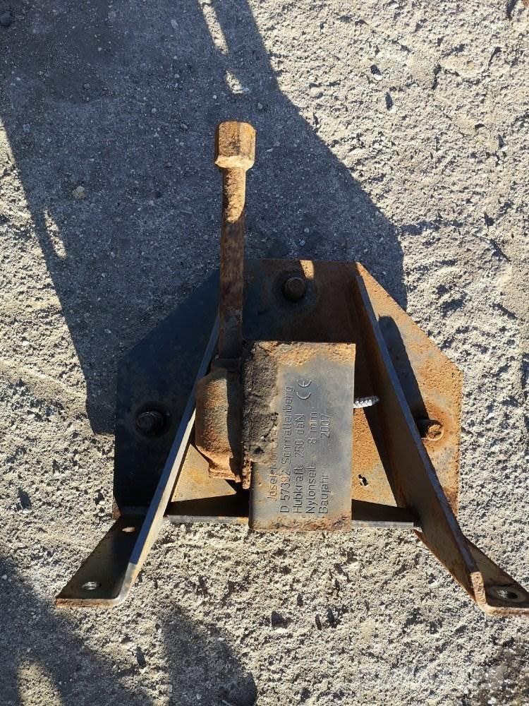  DRŽÁK REZERVY DAF LF Trasporto - Altro