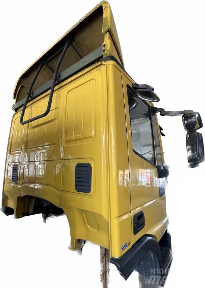 Iveco EUROCARGO KABINA Cabine e interni