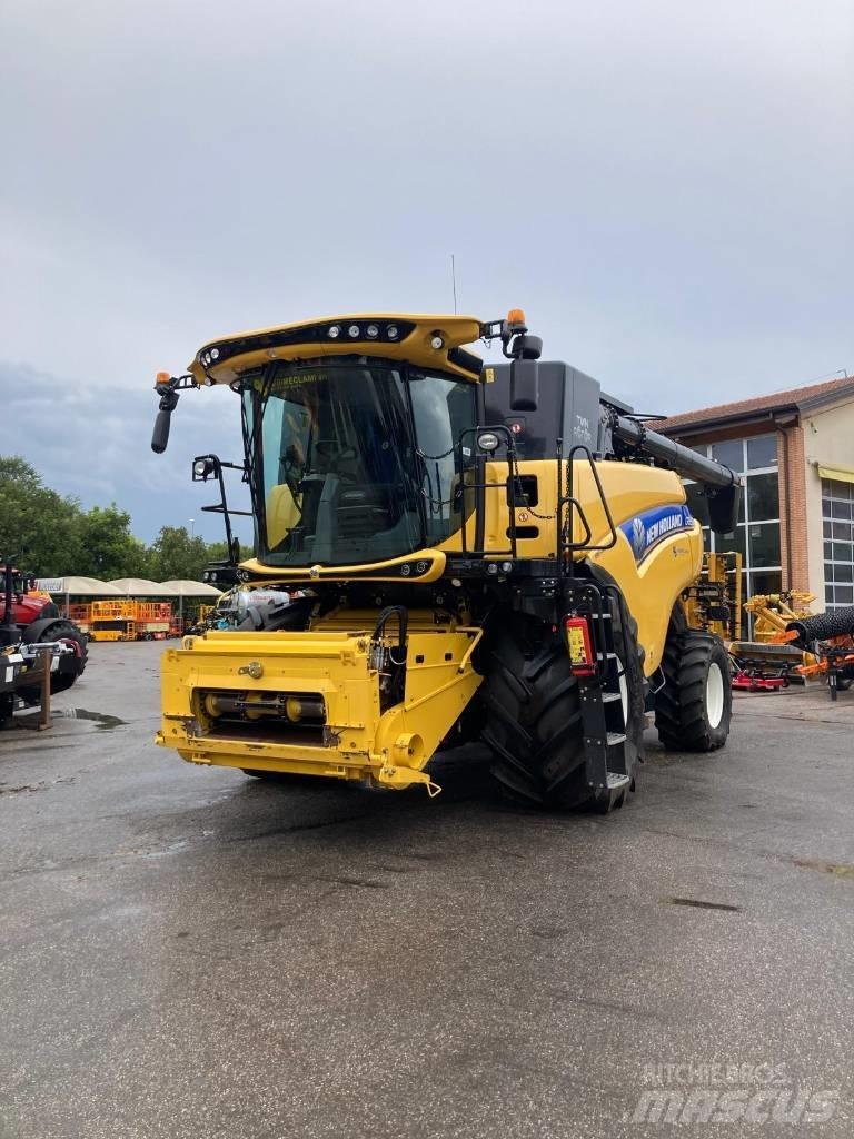 New Holland CR 8.90 Mietitrebbiatrici