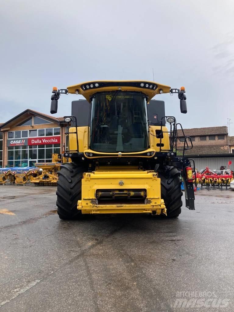 New Holland CR 8.90 Mietitrebbiatrici