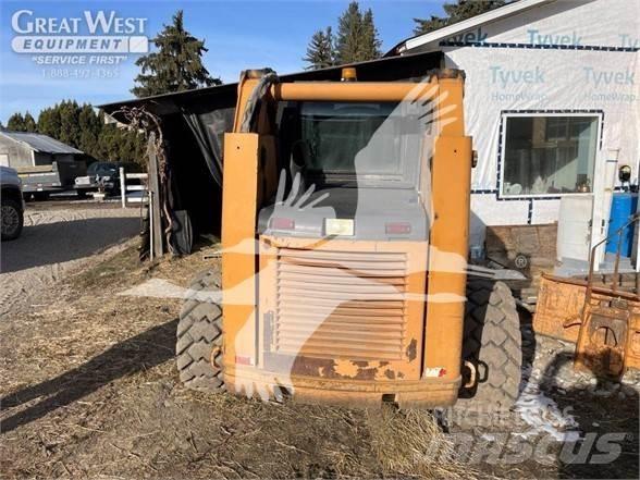 CASE 95XT Mini Pale Gommate