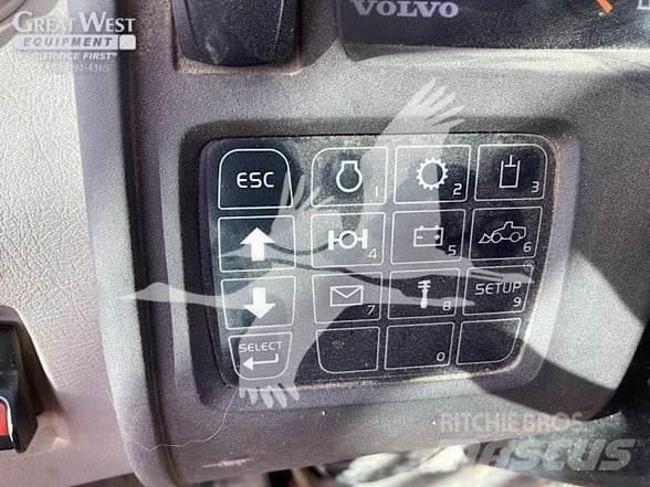 Volvo L220G Pale gommate