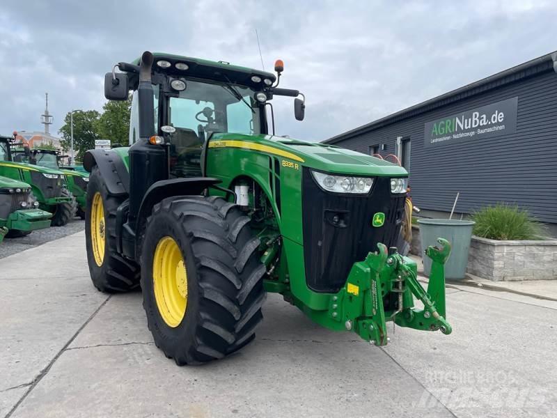 John Deere 8335 r Trattori
