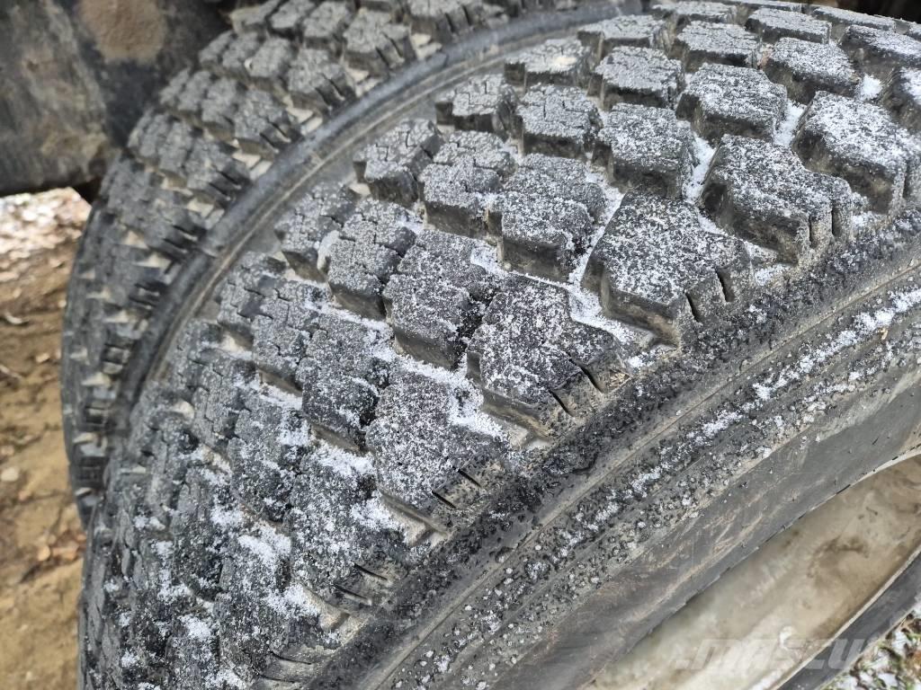 Sisu E11 Camion ribaltabili