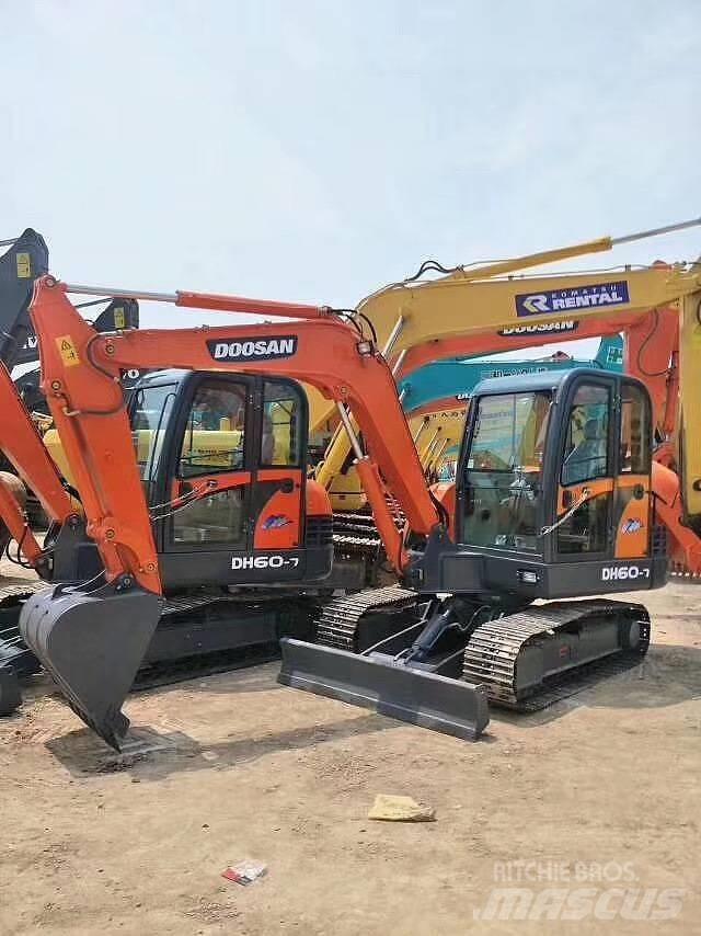 Doosan DH 60 Miniescavatori