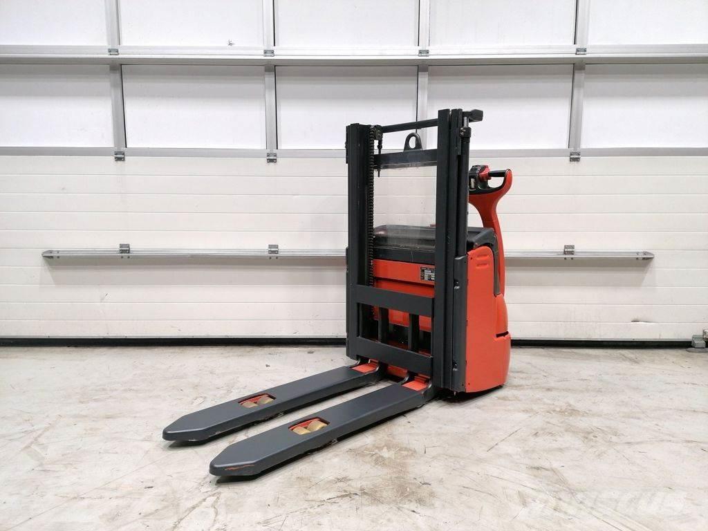 Linde L10 Transpallet uomo a terra