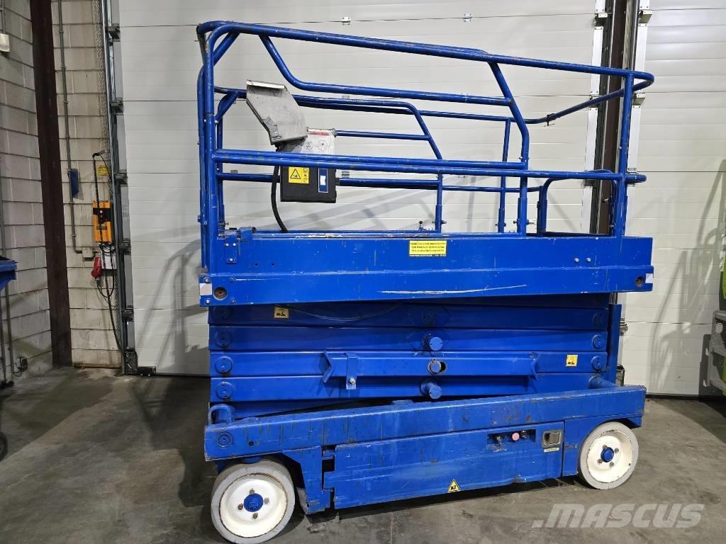UpRight X32 Piattaforme a pantografo