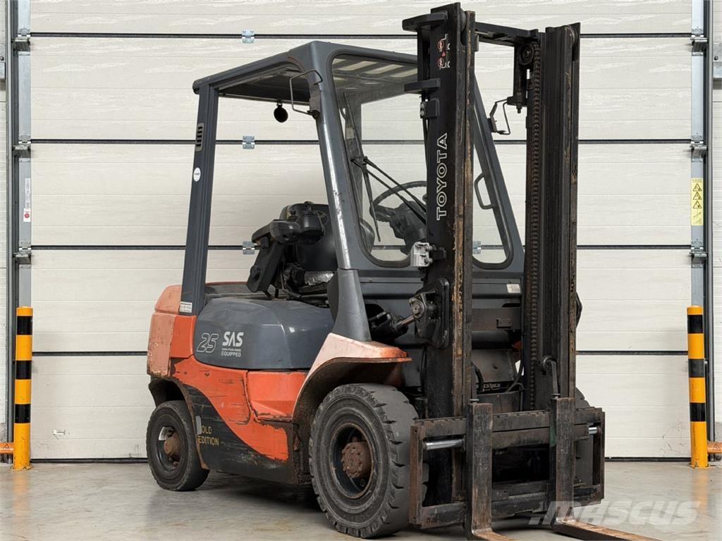 Toyota 62-7FDF25 Carrelli elevatori diesel