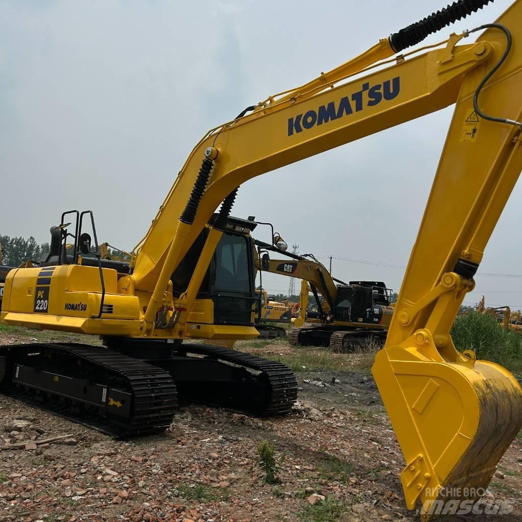 Komatsu 220-8 Escavatori cingolati