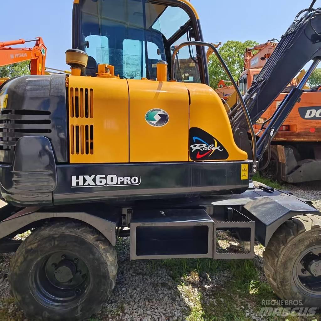 Hyundai HX 60w Escavatori gommati
