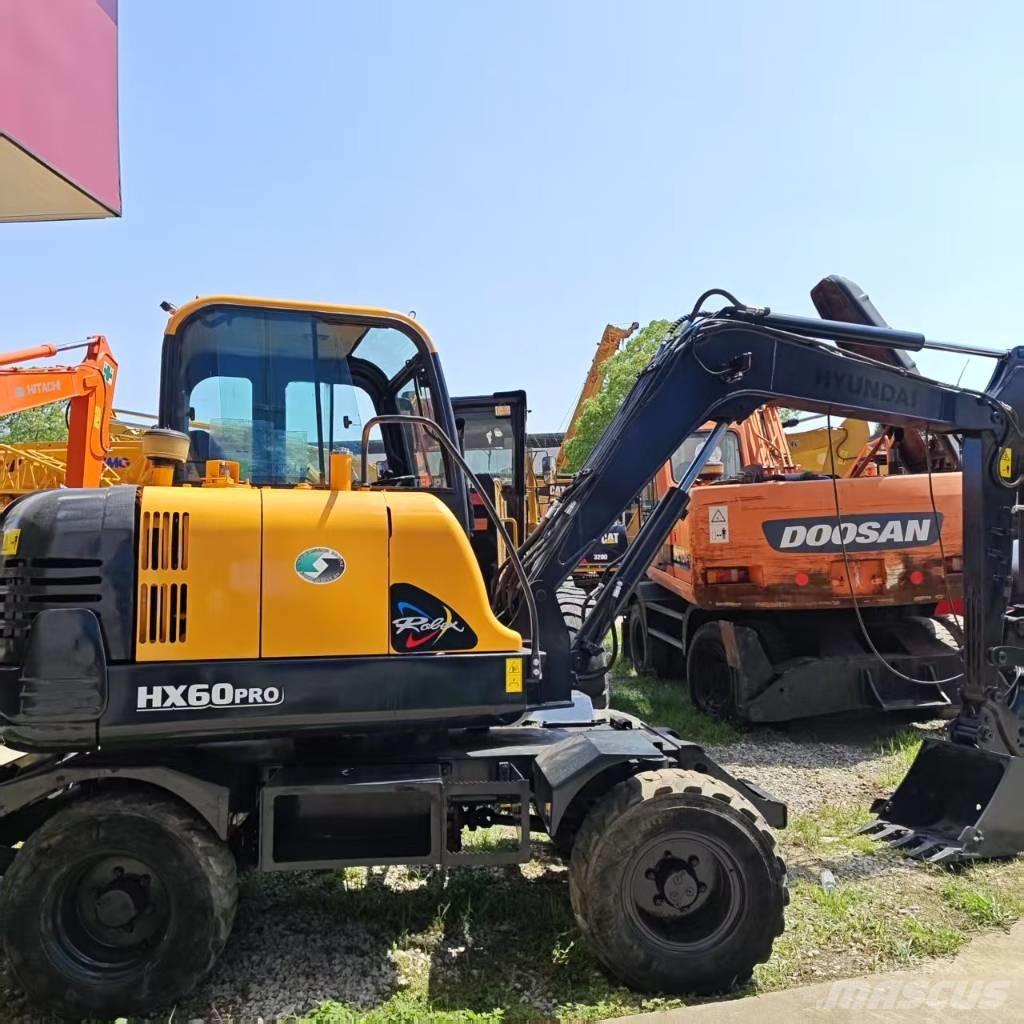 Hyundai HX 60w Escavatori gommati