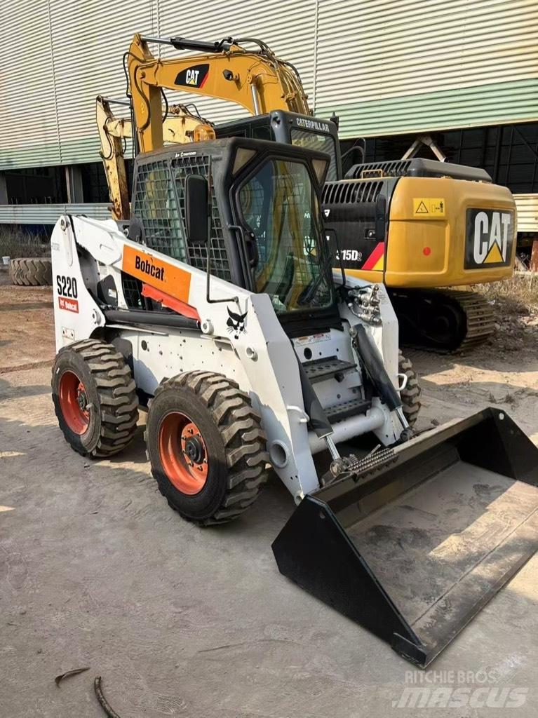 Bobcat S 220 Mini Pale Gommate