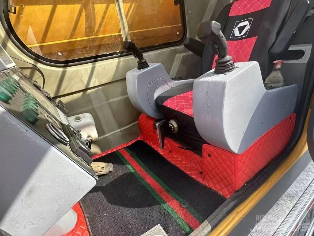 XCMG 130K Gru per tutti i terreni