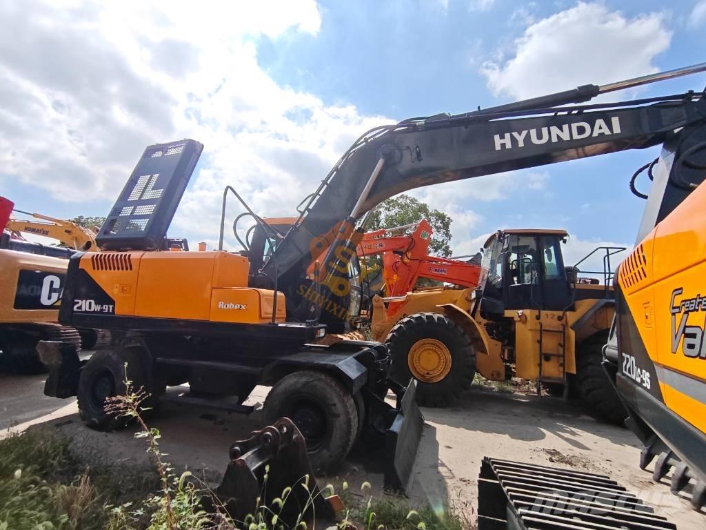Hyundai 210W-9 Escavatori gommati