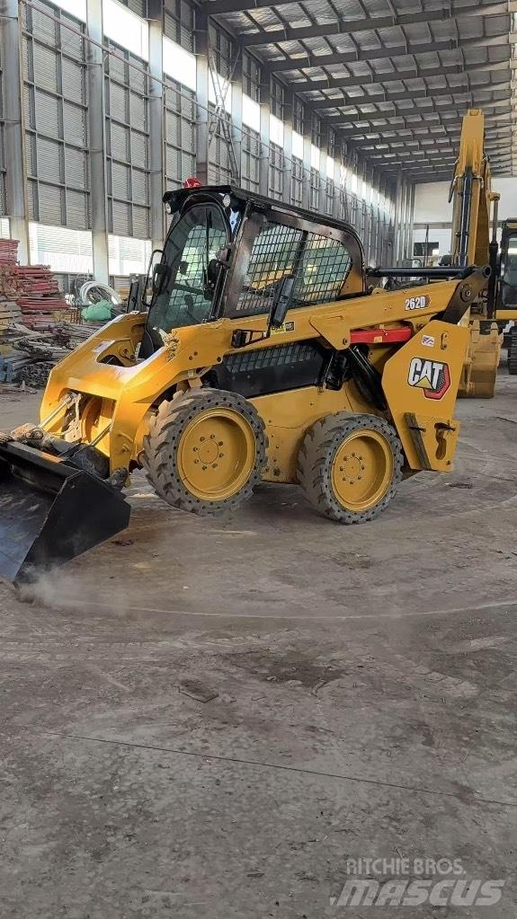 CAT 262 D Mini Pale Gommate