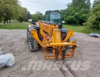 JCB 540-140 Sollevatori telescopici